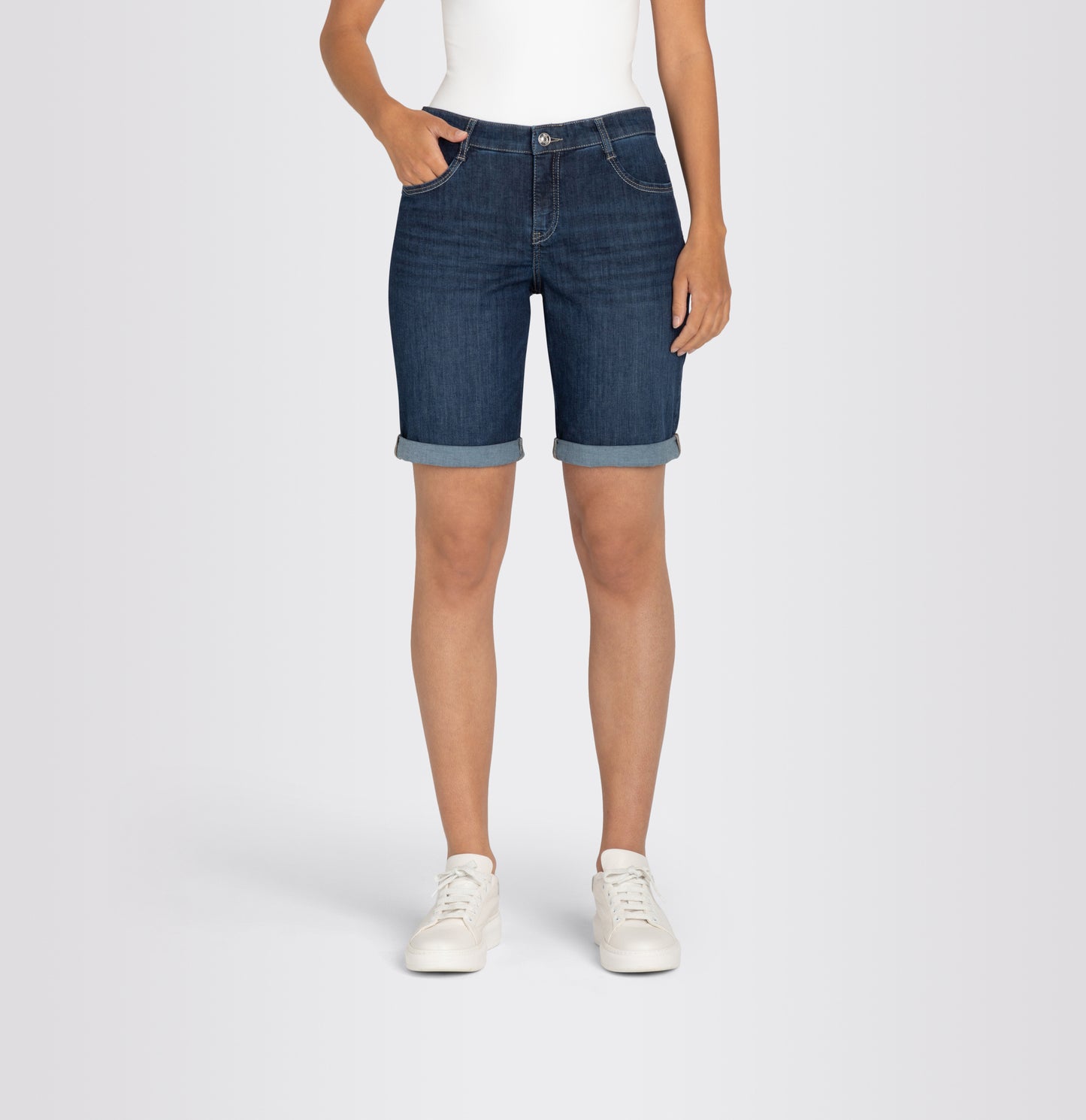 MAC JEANS - SHORTY, Soft light denim