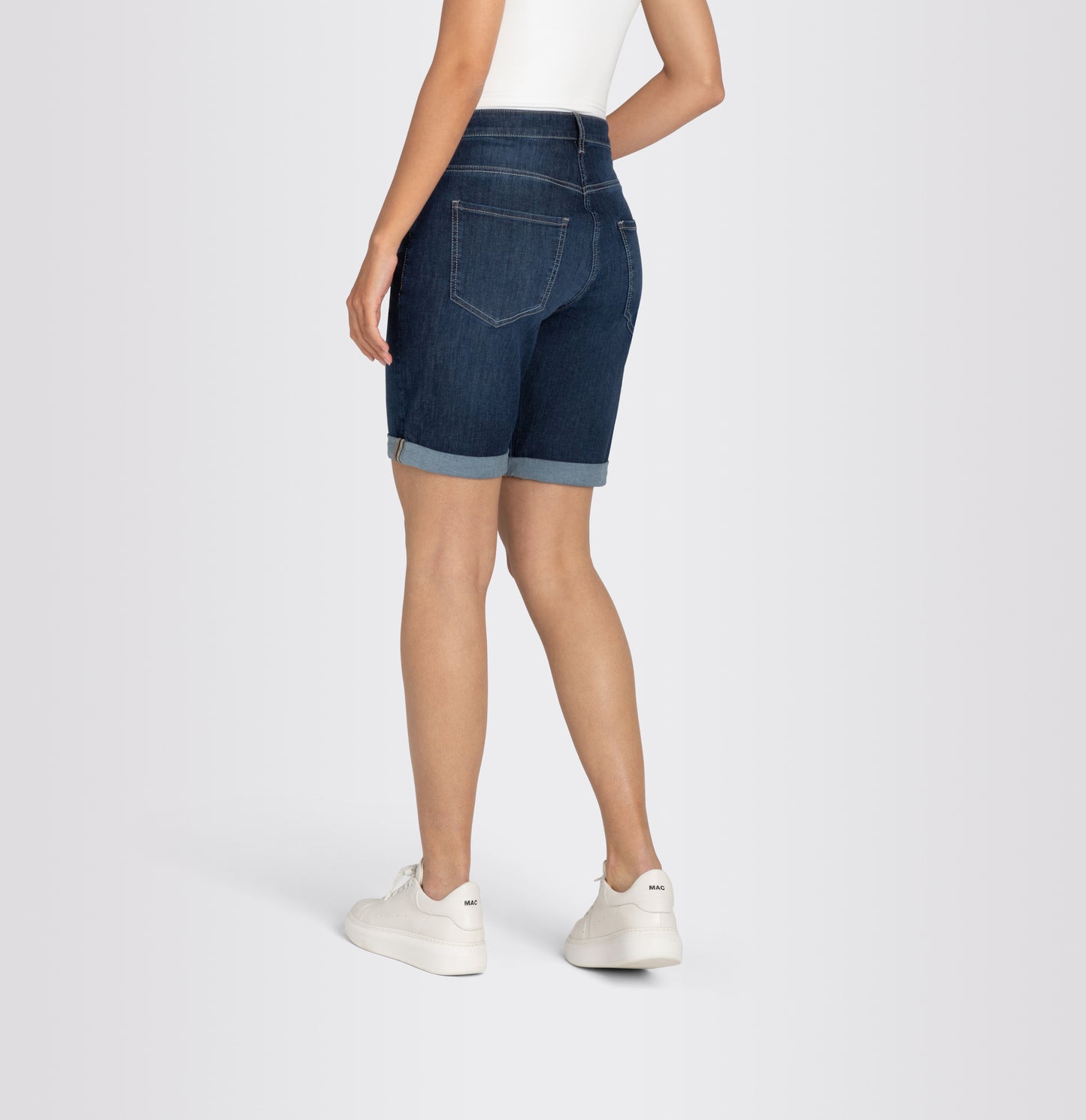 MAC JEANS - SHORTY, Soft light denim